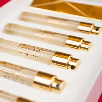 Maison Francis Kurkdjian Paris Baccarat Rouge 540 Travel Set Extrait De Parfum 4 Maison Francis Kurkdjian Paris Baccarat Rouge 540 Travel Set Extrait De Parfum – Bild 2